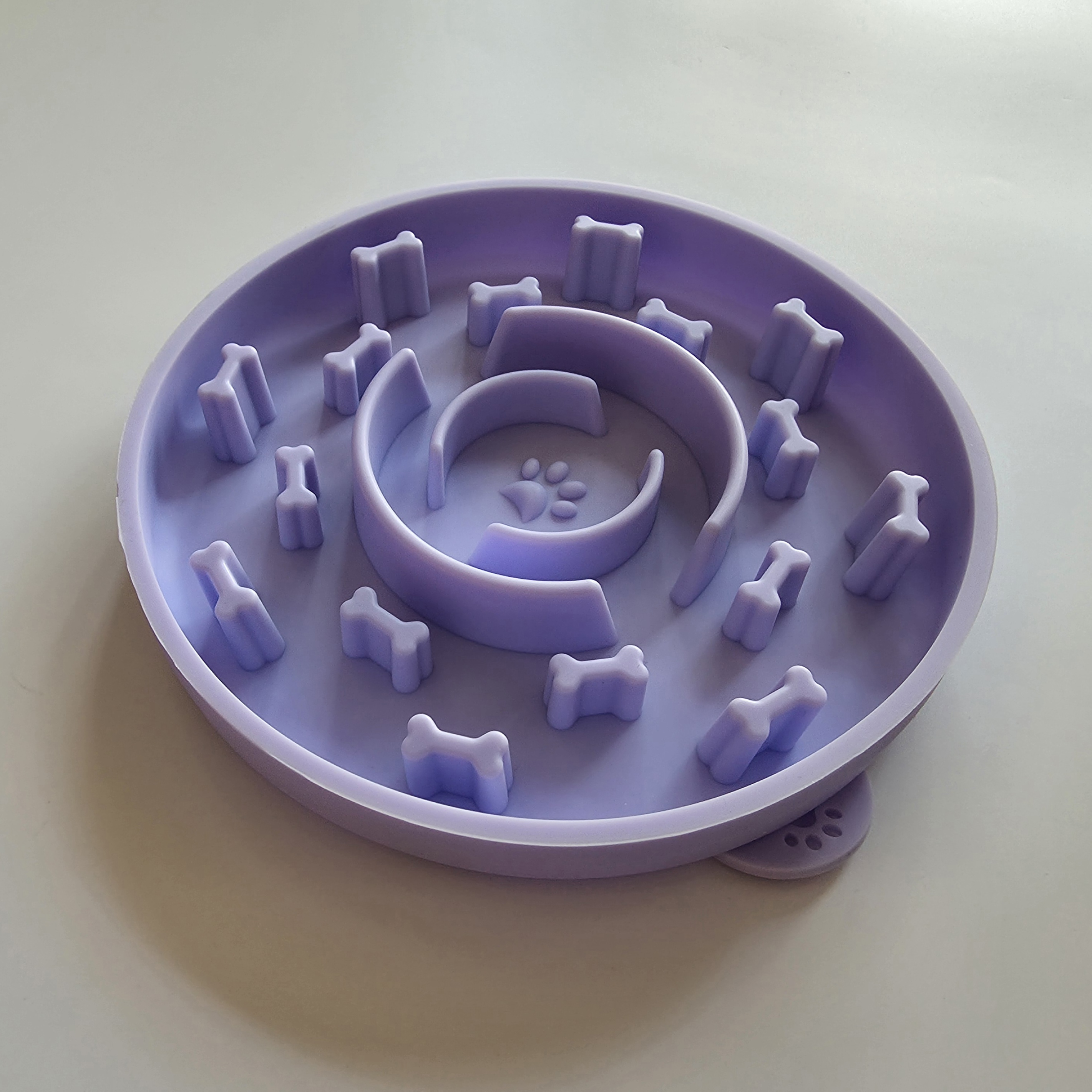 毛孩骨頭迷宮防翻慢食碗 (食品級矽膠/不含BPA) |BPA-Free Non-Slip Dog Slow Feeder (Bone Maze Design)