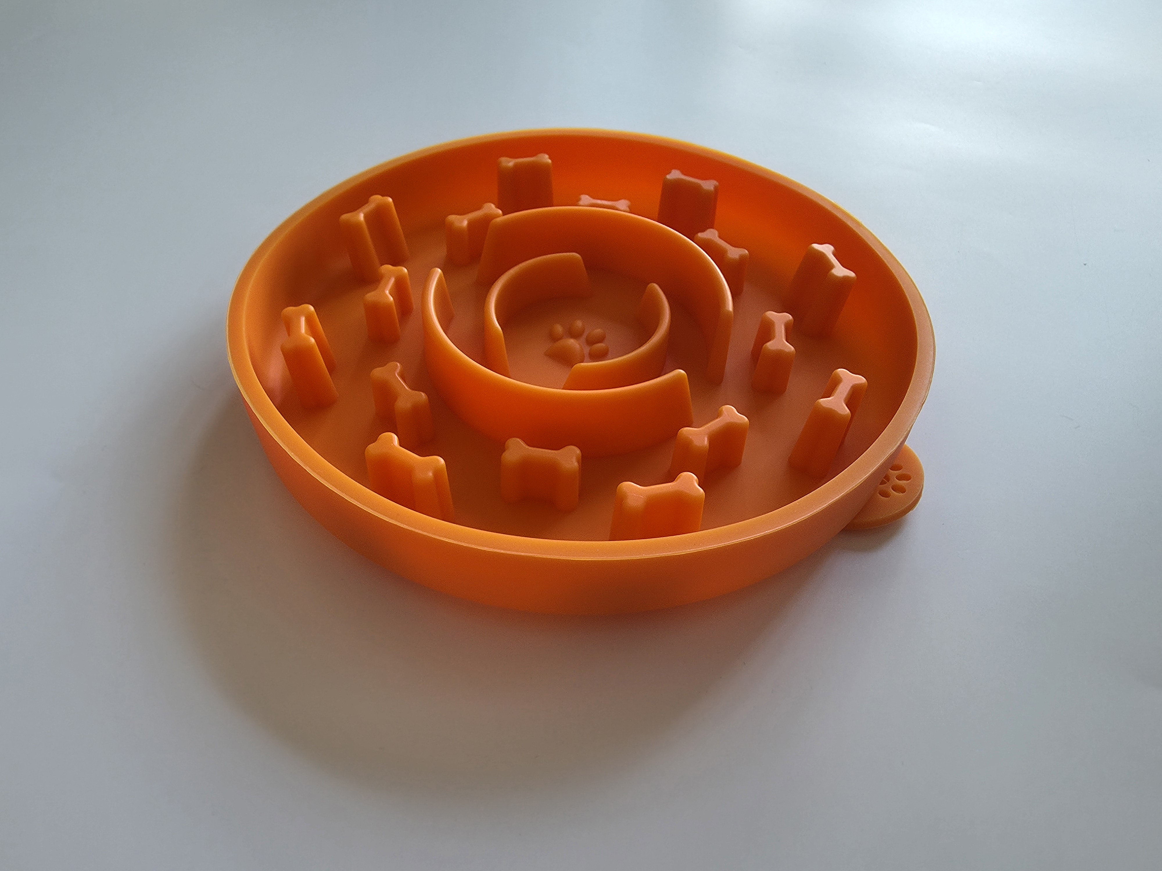 毛孩骨頭迷宮防翻慢食碗 (食品級矽膠/不含BPA) |BPA-Free Non-Slip Dog Slow Feeder (Bone Maze Design)